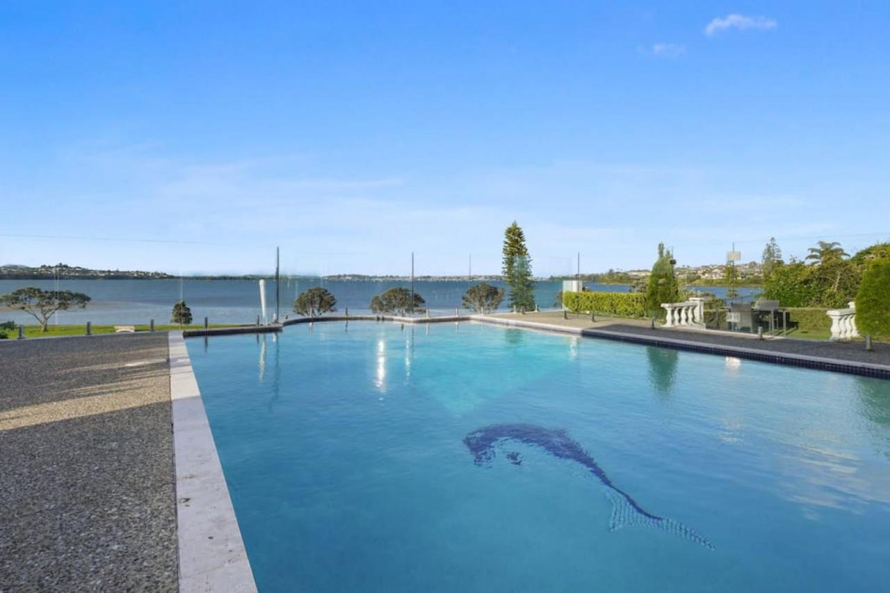Magnificent Beachfront Mansion - Pool - Fireplace أوكلاند المظهر الخارجي الصورة